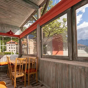Absteige Innsbruck- Zentrale Ferienapartments Mit Balkon Und Gartennützung Österreich