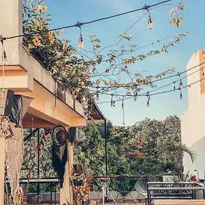 https://tulum-banana-hostel.quintano-roohotels.com