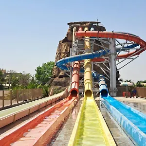 Piazza Diroma - Acqua Park E Splash 5* Caldas Novas