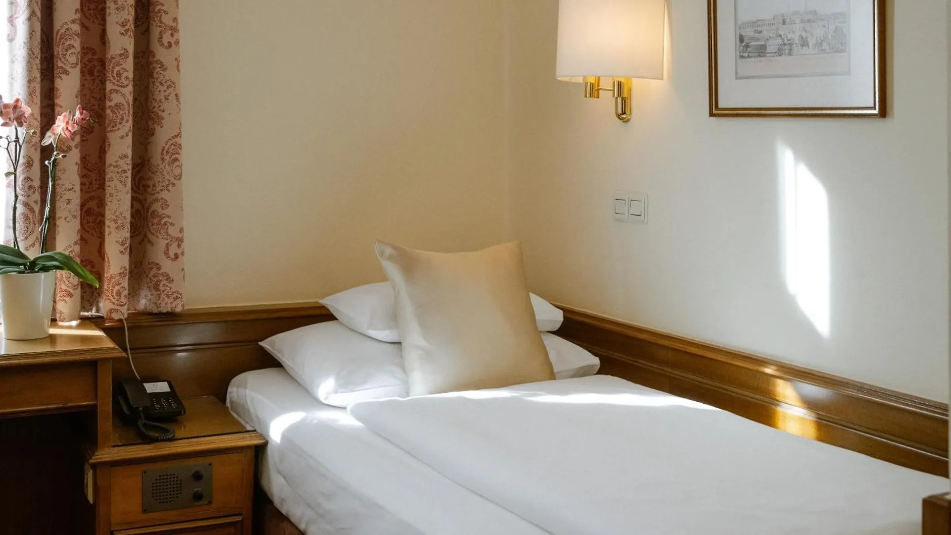 Hotel City Central Wien 4*,