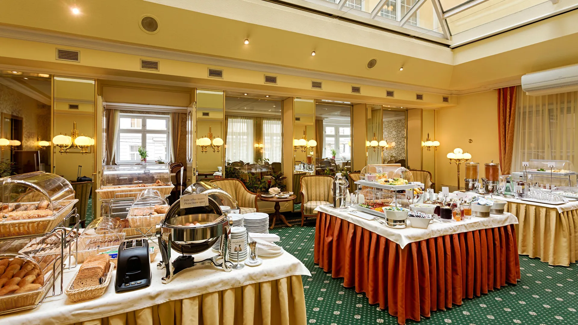 Hotel City Central Vienna 4*,  Austria
